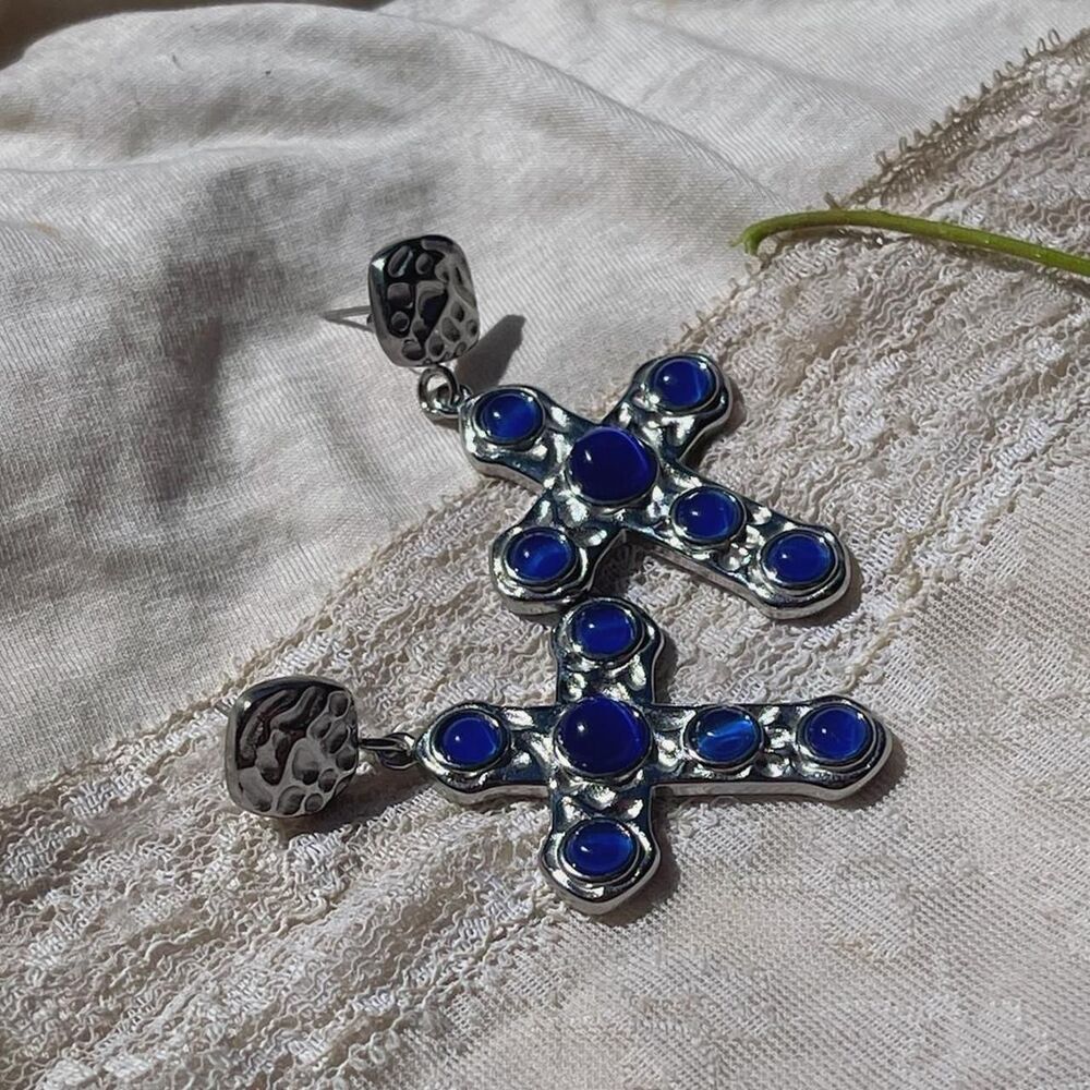 introducing the allegra earrings <33 designed by me :) made with stainless steel - Picture 7 of 7